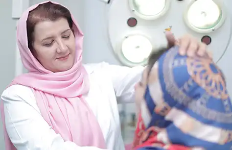دکتر جلیلی متخصص در زمینه پروتز سینه و انواع بیماریهای سرطان سینه در تهران